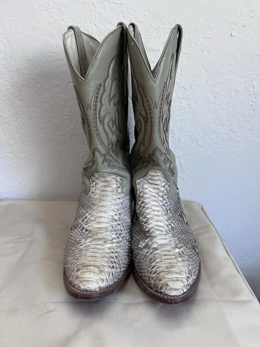 J.B. Dillon Men's Western Cowboy Boots Size 10.5 EE Python Green Leather Rare
